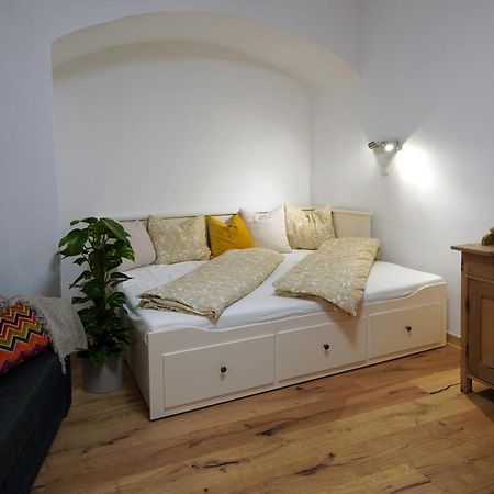 Altstadt Apartment Am Schergentor Hall in Tirol Esterno foto