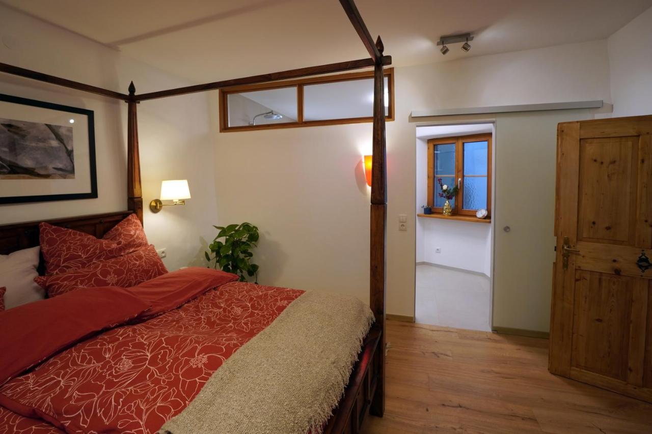 Altstadt Apartment Am Schergentor Hall in Tirol Esterno foto