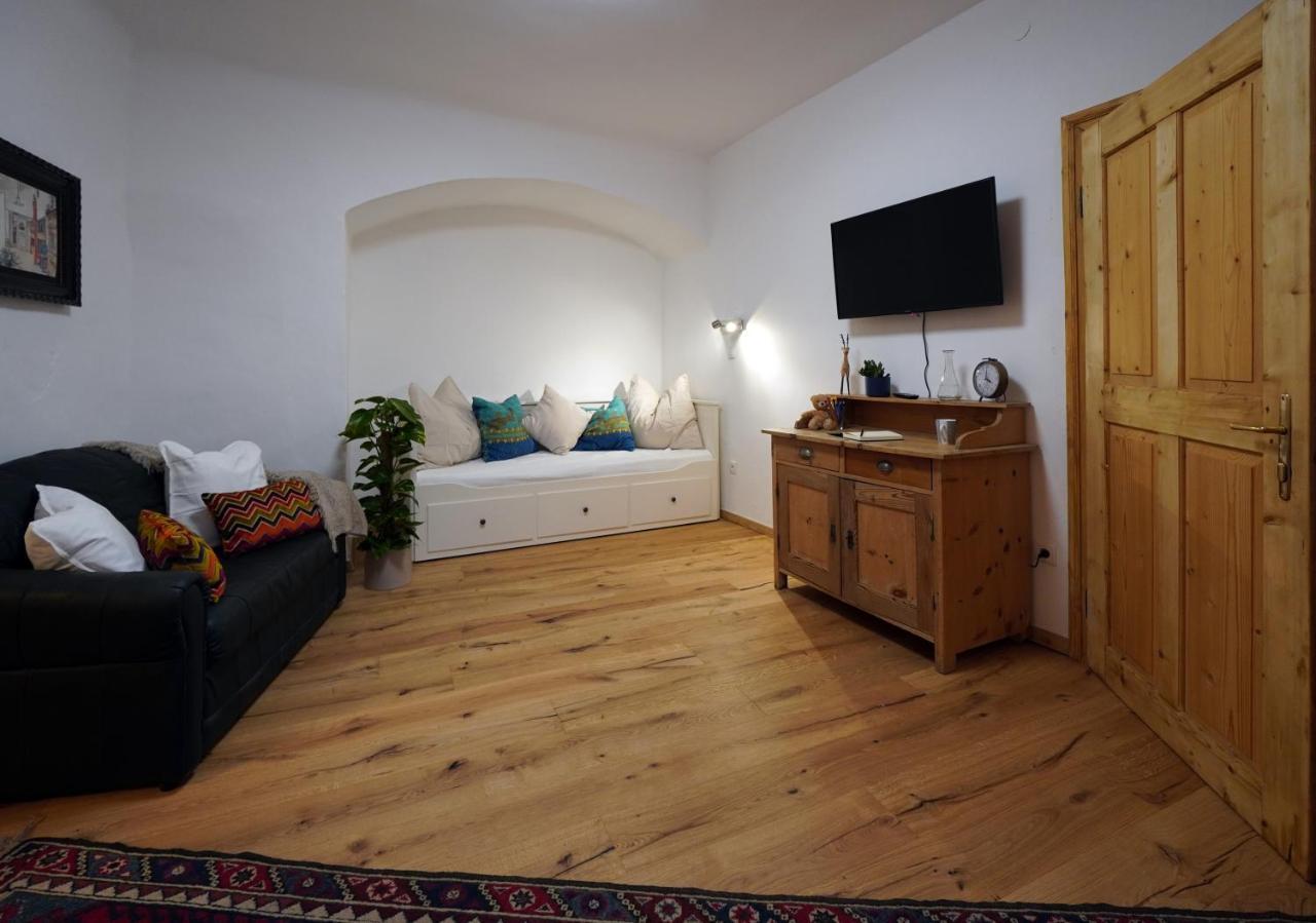 Altstadt Apartment Am Schergentor Hall in Tirol Esterno foto
