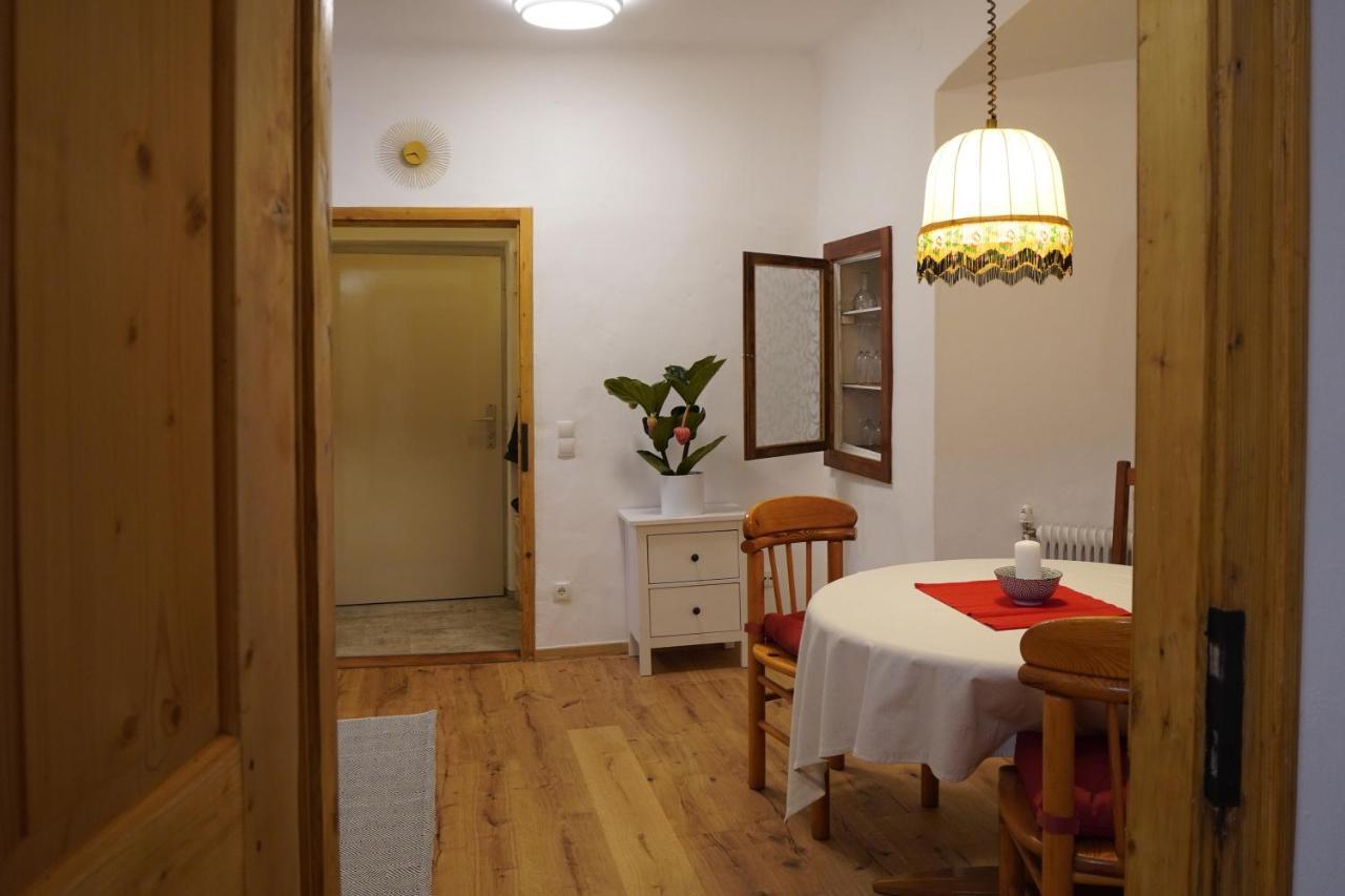 Altstadt Apartment Am Schergentor Hall in Tirol Esterno foto